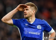 开云官网-沙尔克球员备战全力，迎接挑战