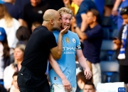 开云平台-曼城球员赛后庆祝胜利，展现团结精神的简单介绍