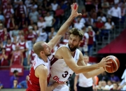 开云体育中国-瑞典队险胜波兰队，波尔统治全场