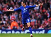 开云体育官网-温网横扫澳网，梅德韦杰夫状态火热，硬地之王能否征服草地？