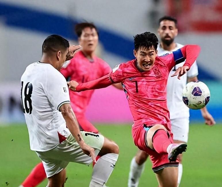 阿曼球队击败强敌，晋级下一轮