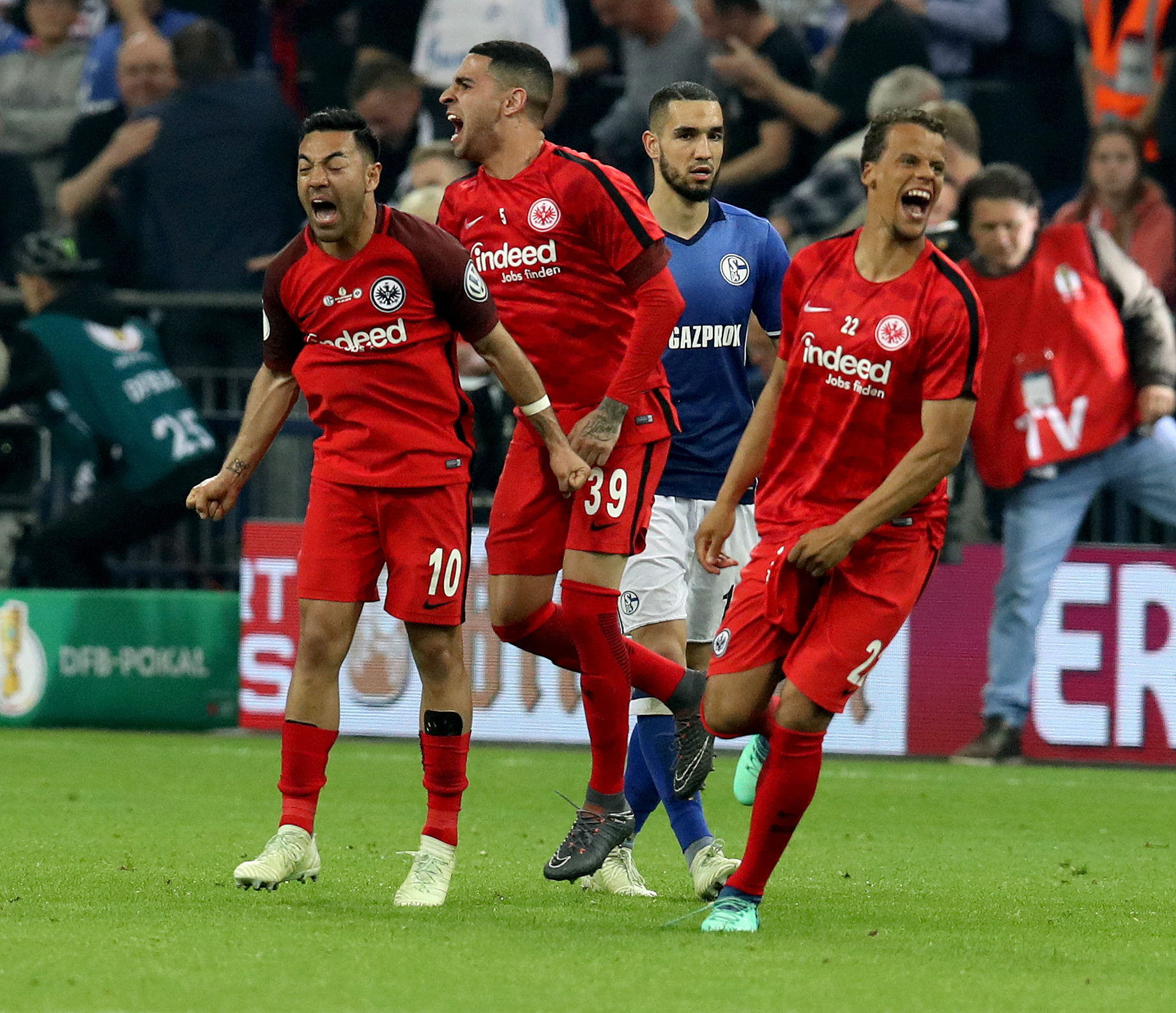 法兰克福队在德甲比赛中迎来连胜，实力逐渐显露的简单介绍