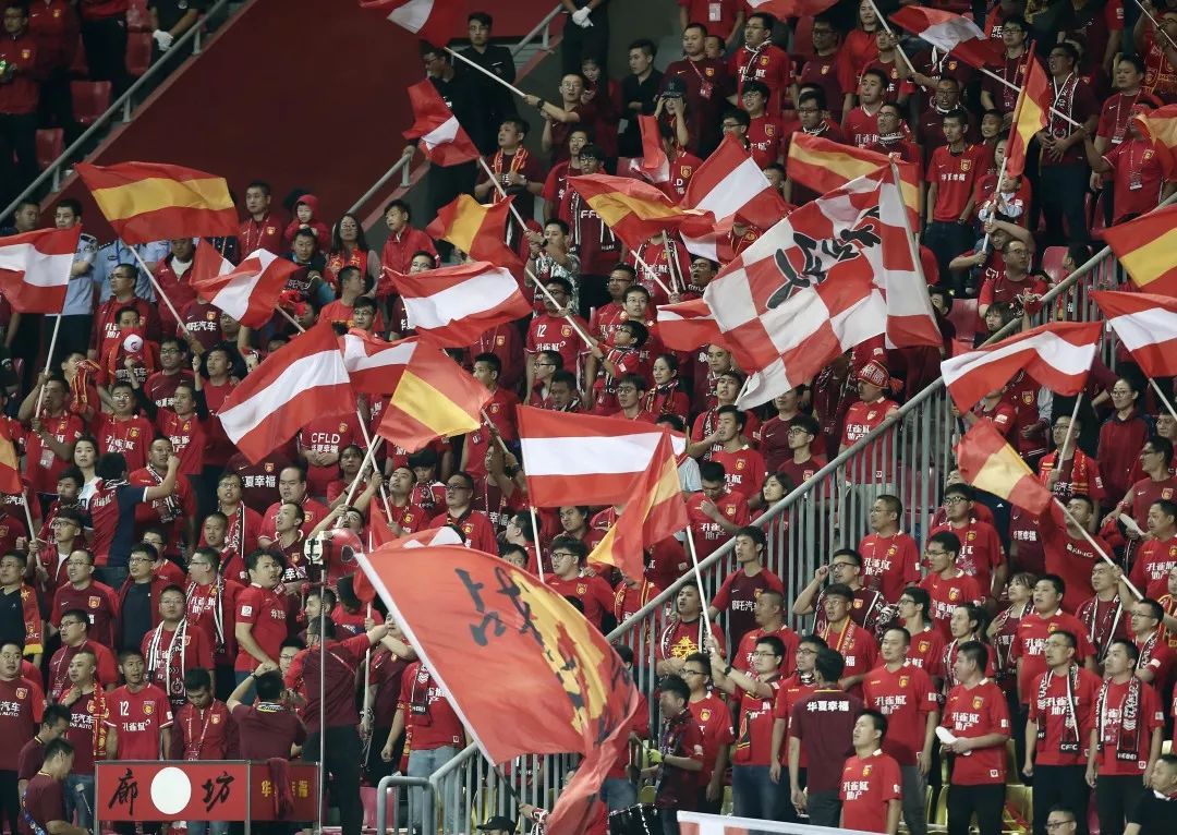 河南建业击败河北华夏幸福,豪取三分 河南建业击败河北华夏幸福,豪取三分