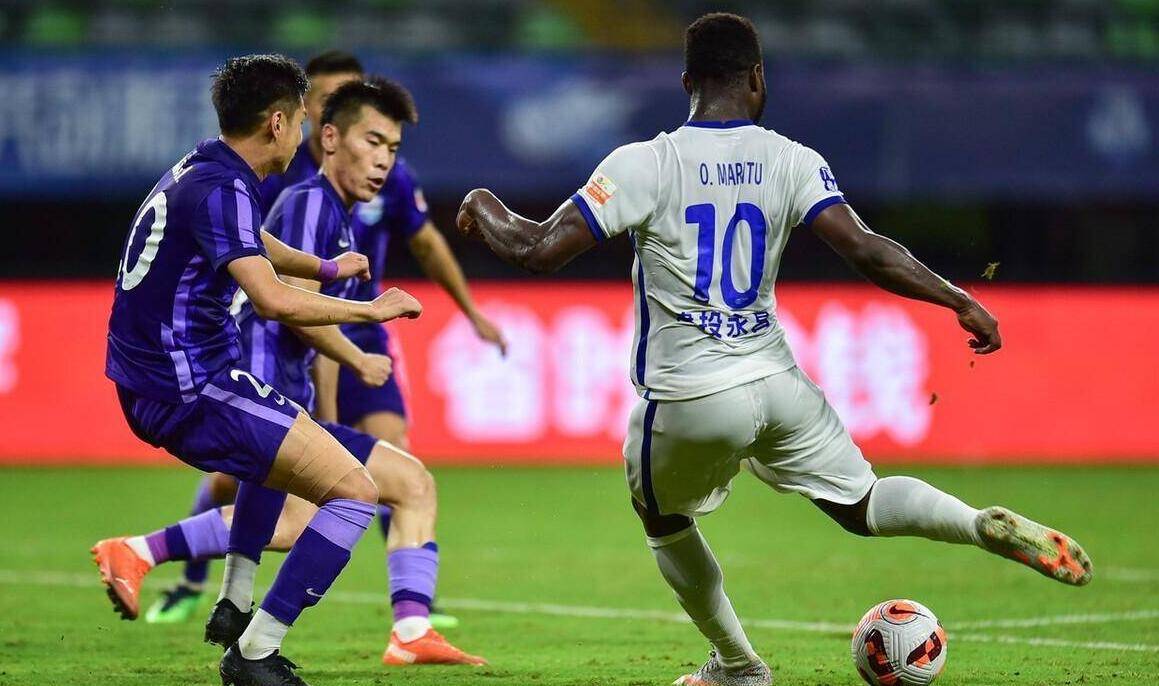 杨欢欢连续进球，帮助球队保持不败的简单介绍