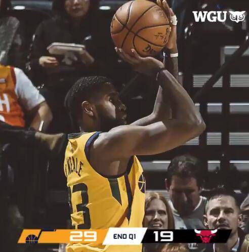 上海队翻盘公牛，戈贝尔刷新纪录