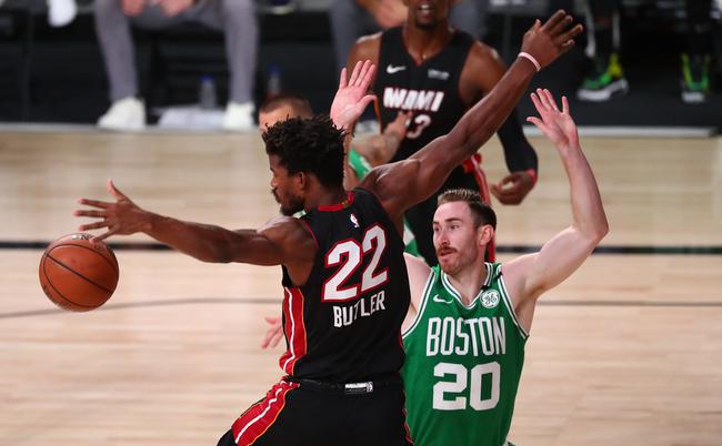 青岛队横扫凯尔特人,易建联刷新纪录 青岛队横扫凯尔特人,易建联刷新纪录