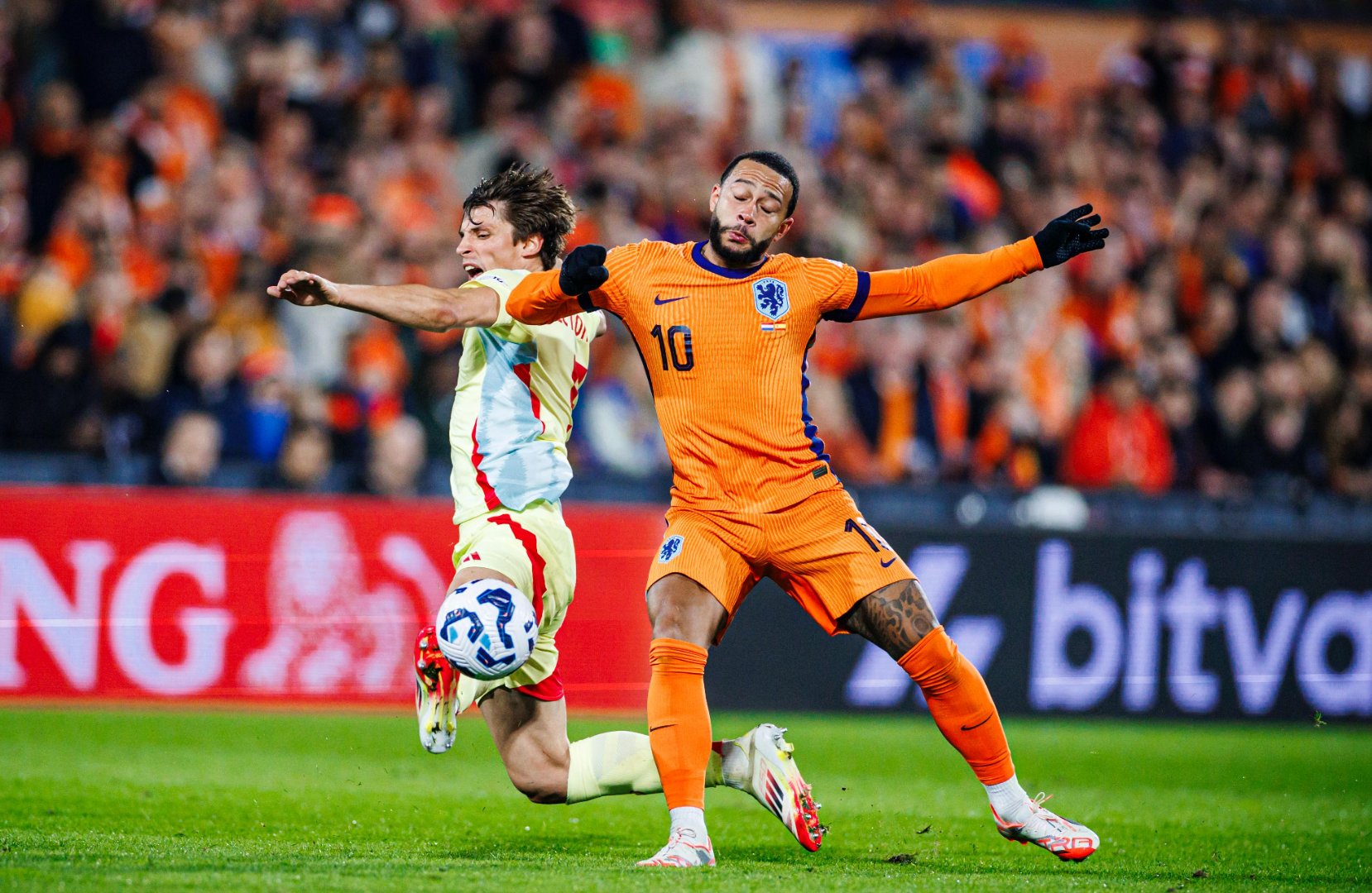 意大利迎战西属！欧洲豪门PK战的简单介绍