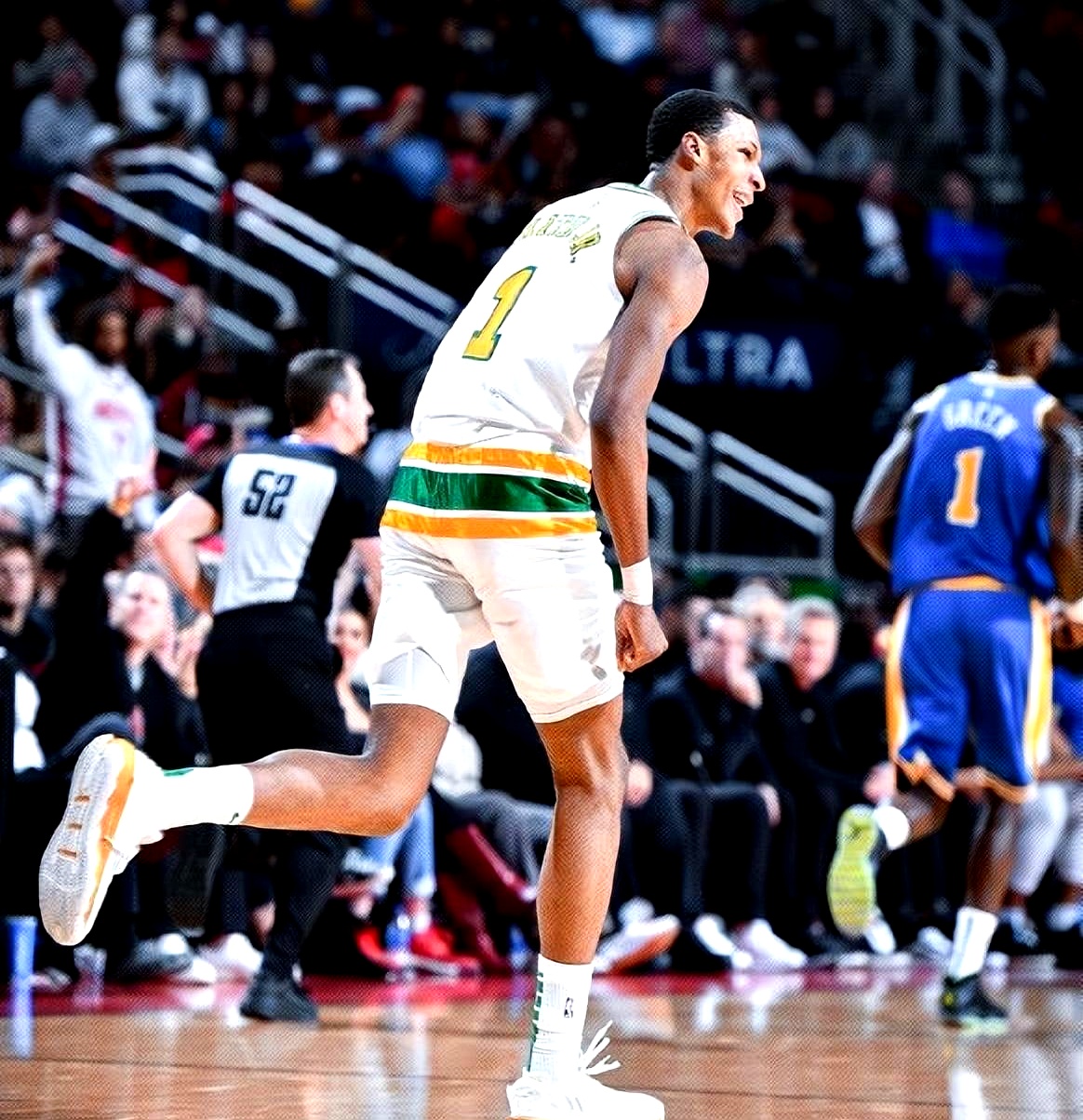 关于鹈鹕鏖战尼克斯,范弗利特点燃赛场的信息 关于鹈鹕鏖战尼克斯,范弗利特点燃赛场的信息