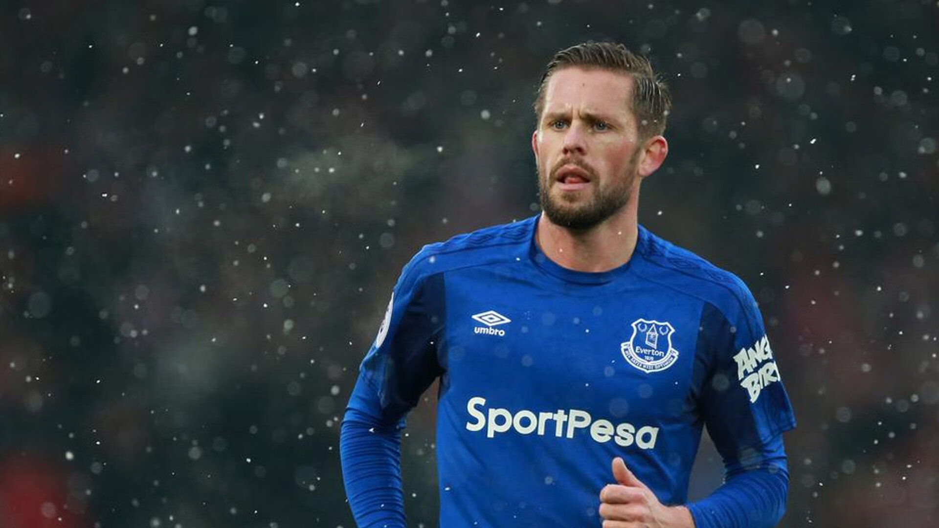 从戈壁到巅峰，新疆队精神如何重塑NBA总决赛，贝恩的碾压式接管