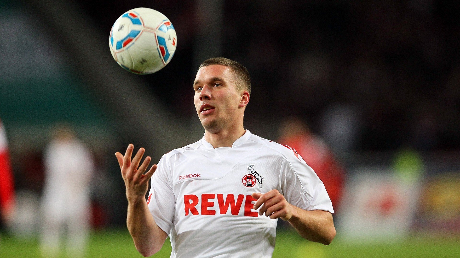 魔术关键战突围新疆队,伦纳德成为关键先生